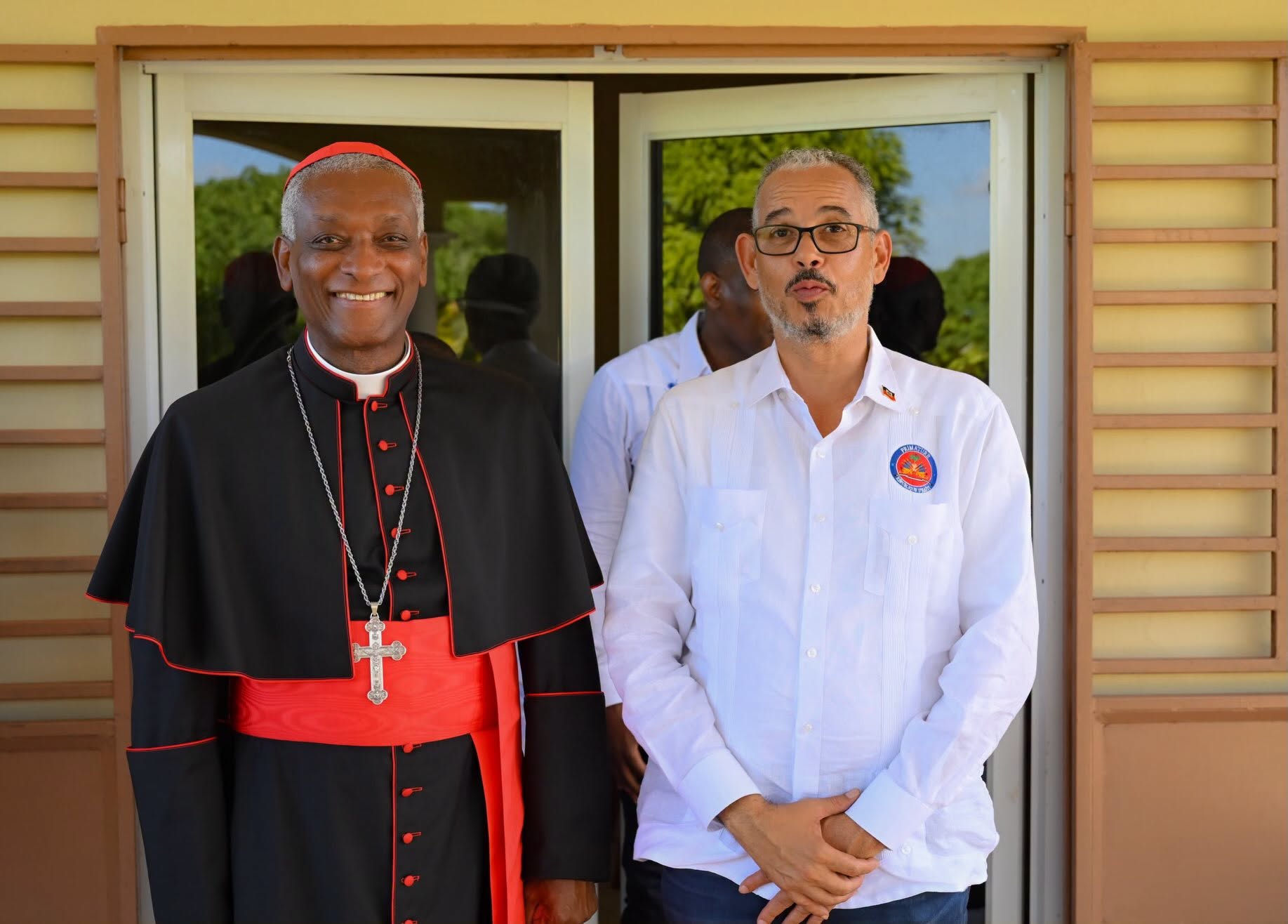 Le cardinal Chibly Langlois aux côtés du Premier ministre Alix Didier Fils-Aimé